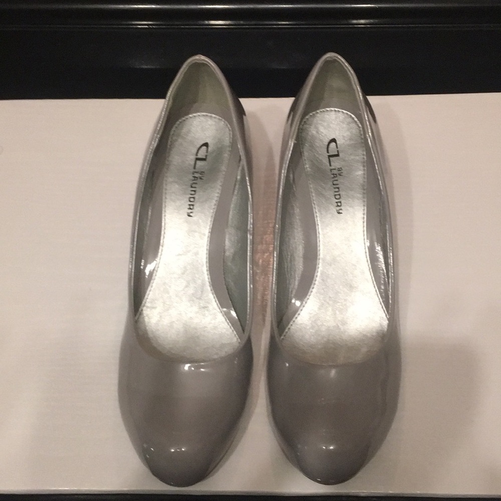 New Chinese Laundry Grey Wedges! size 11